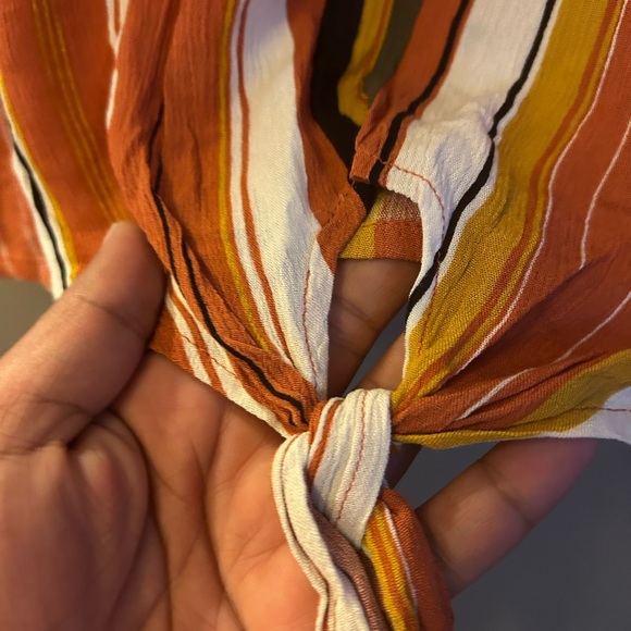 Forever 21 shirt - striped short sleeve tie front cropped top, NWT - Picture 3 of 7